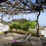 Meandros Villa And Studio